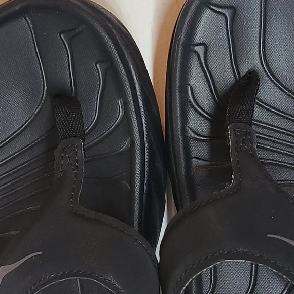 HOKA Women's Black Ora Recovery Flip Flop Sz 6 - Picture 7 of 14